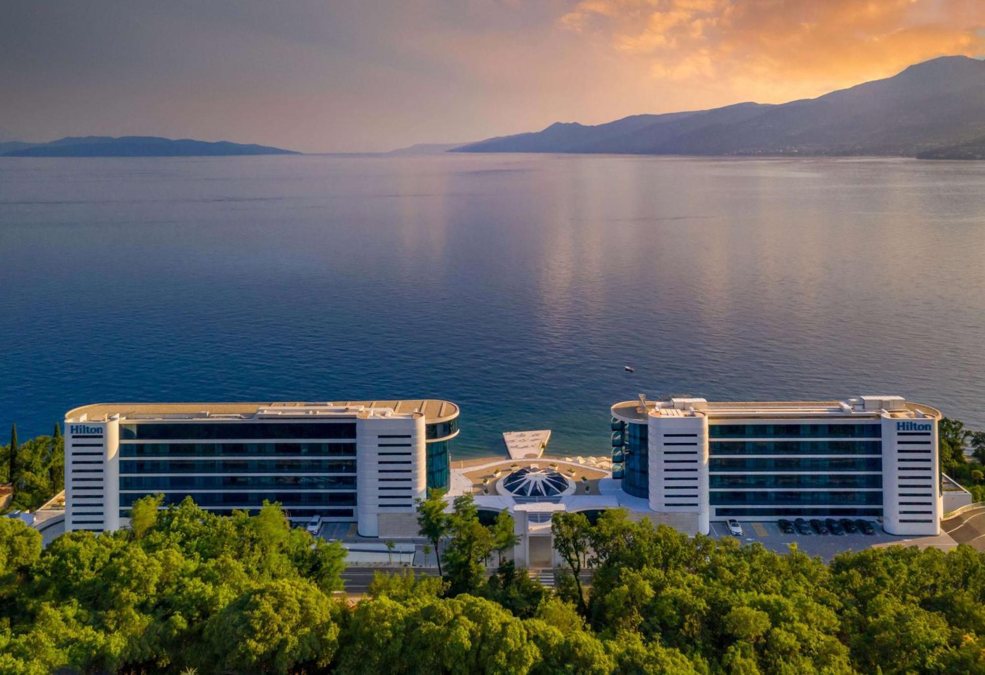 Hilton Rijeka Costabella Beach Resort And Spa Dış mekan fotoğraf View of the hotel